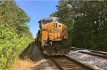 CSX 5238 waits for green